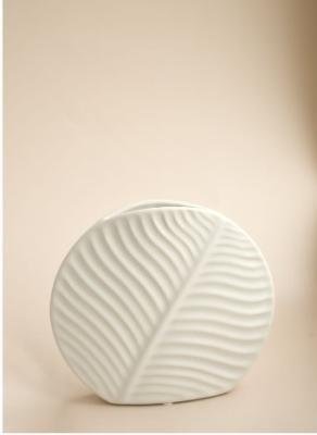 Ваза "Лист" (керамика), 25,5x7xH23,5 см в интернет гипермаркете «Планета Лета». Фото