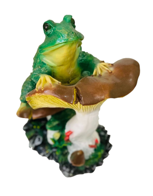 Фигура Гриб с лягушкой большой  H-36см ФП006 в интернет гипермаркете «Планета Лета». Фото